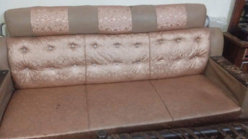 Sofa set available 1