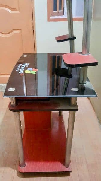 Computer Table for sale 0