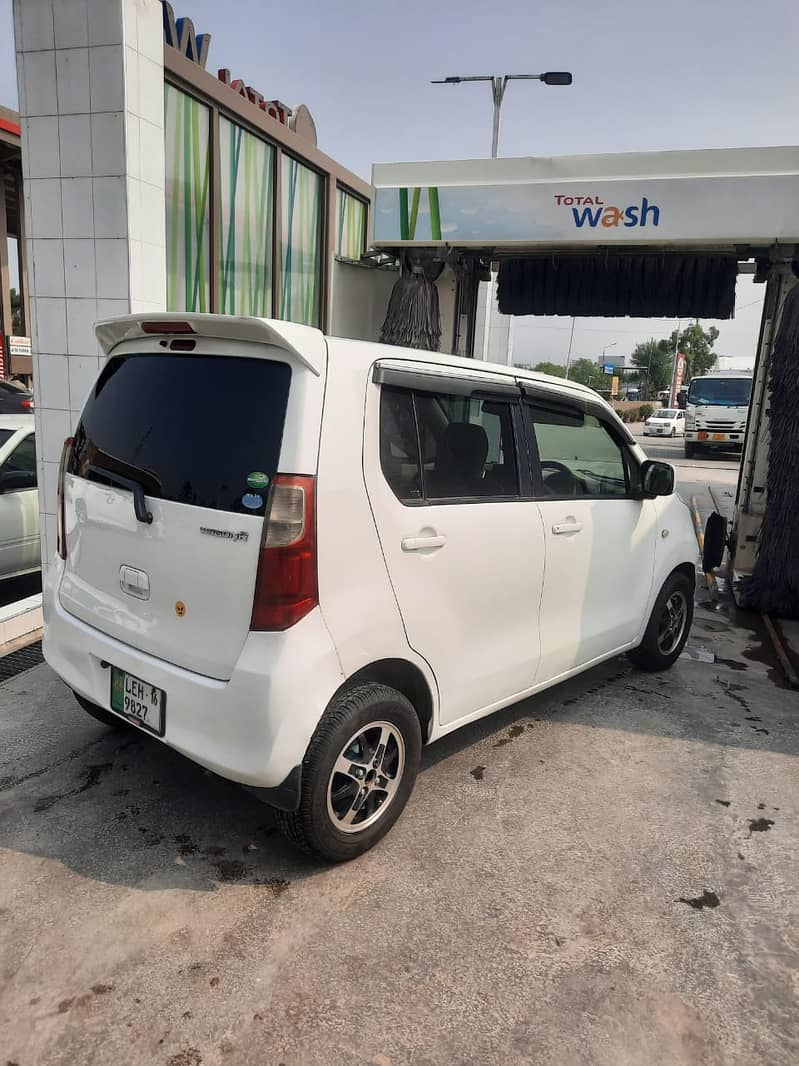 Suzuki Wagon R 2016 8