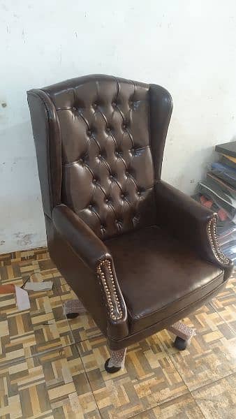 boss chairs 1