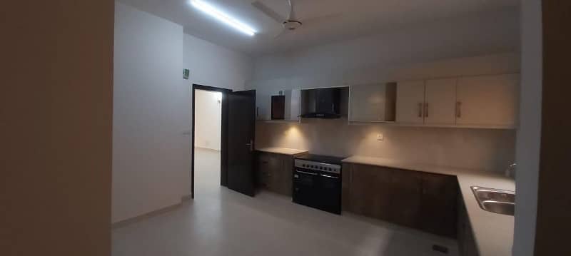 17 Marla Brigadier House For Sale In Askari 10 Sector F, Lahore 16