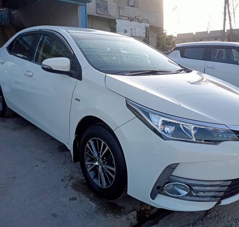 Toyota Corolla GLI 2019 Automatic 3