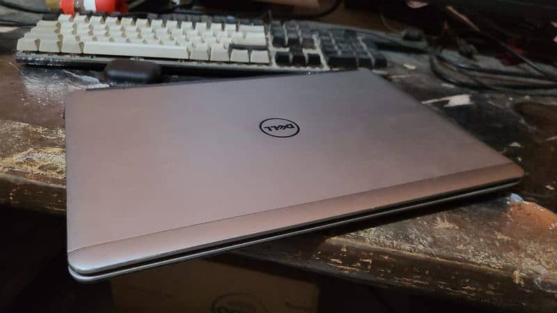 I5 4TH GEN laptop dell 1