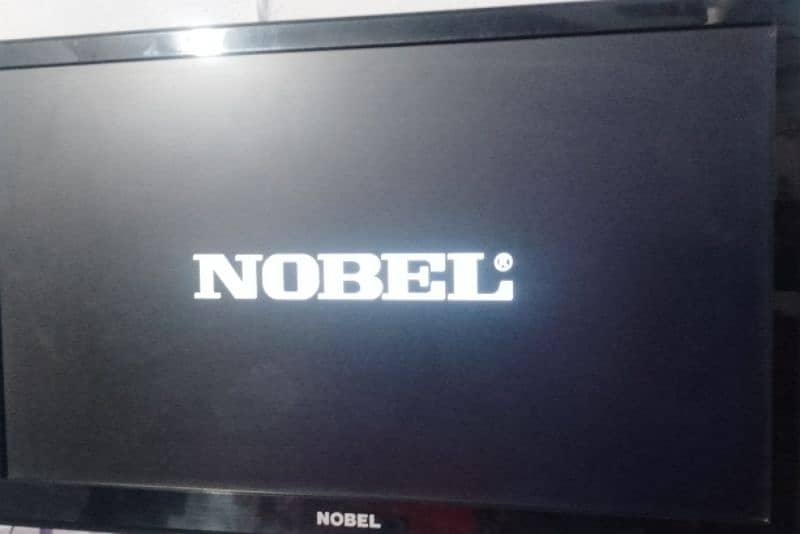 Noble LED TV in Black Color | 22" Inches 3