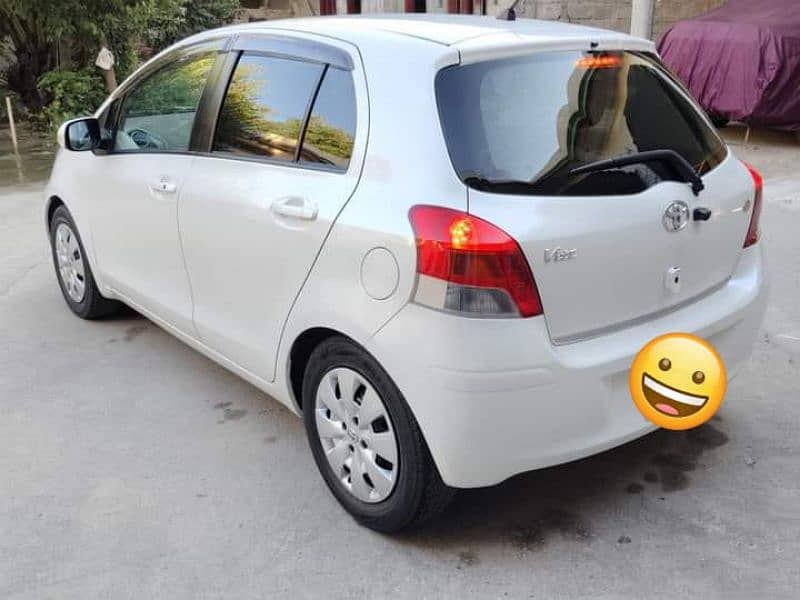 Toyota Vitz 2009 14