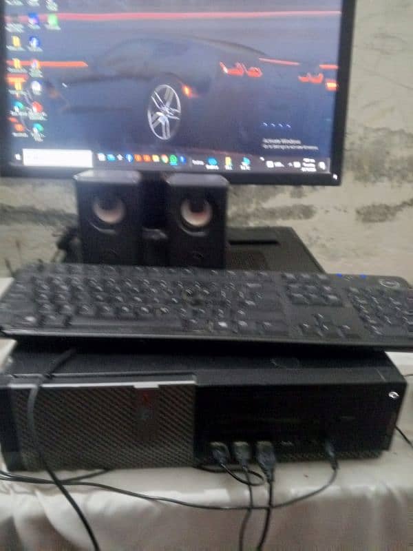 computer Dell New ha Rs :25k ha aur exchange possible ha 4