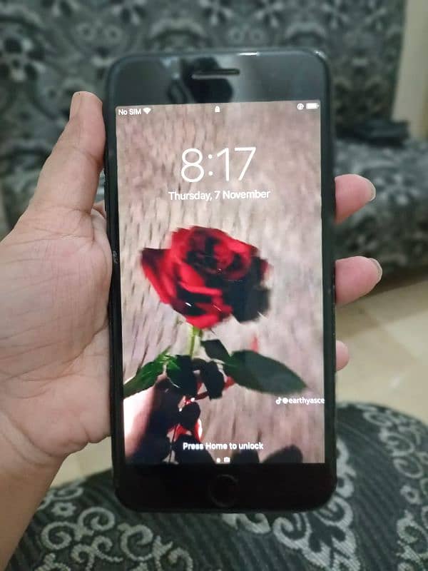 iphone 7+ pta (128gb). (03156598290) 3