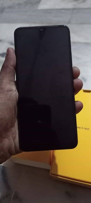 Realme C61 1