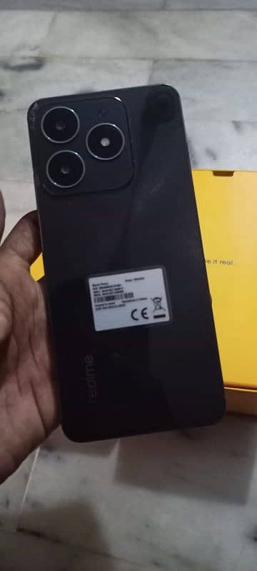 Realme C61 6