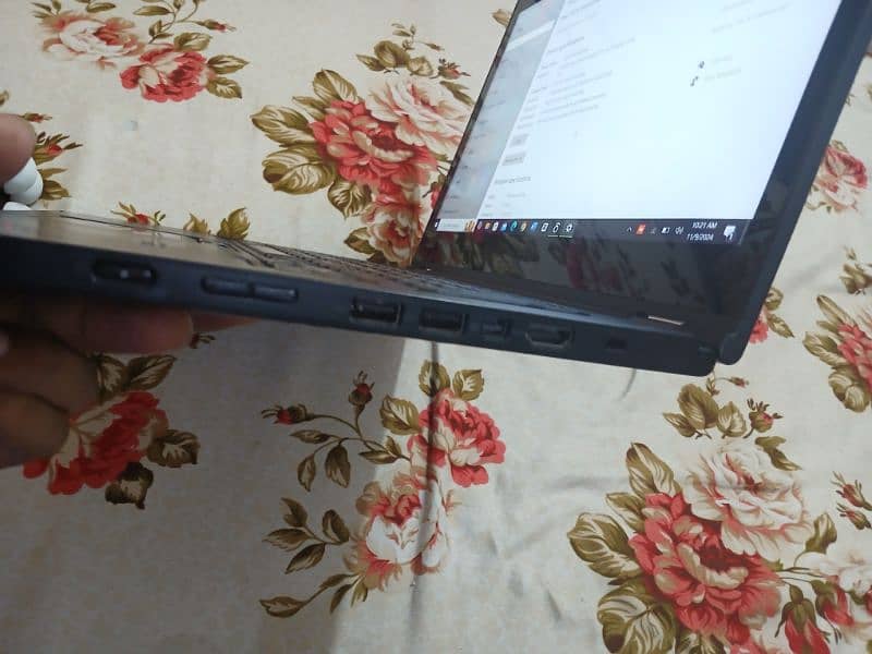 Laptop / Lenovo Laptop / Lenovo Yoga 460 / Laptop for Sale 2