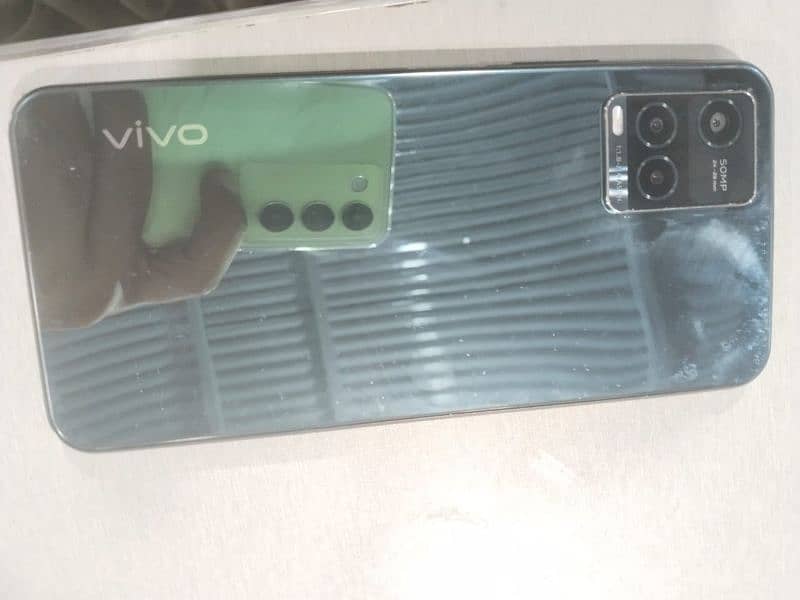 vivo y33s 0