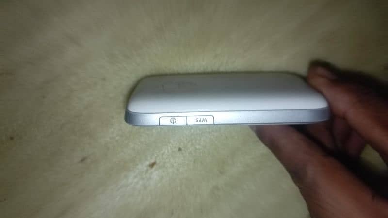 Zong 4G fiber home wifi device 1