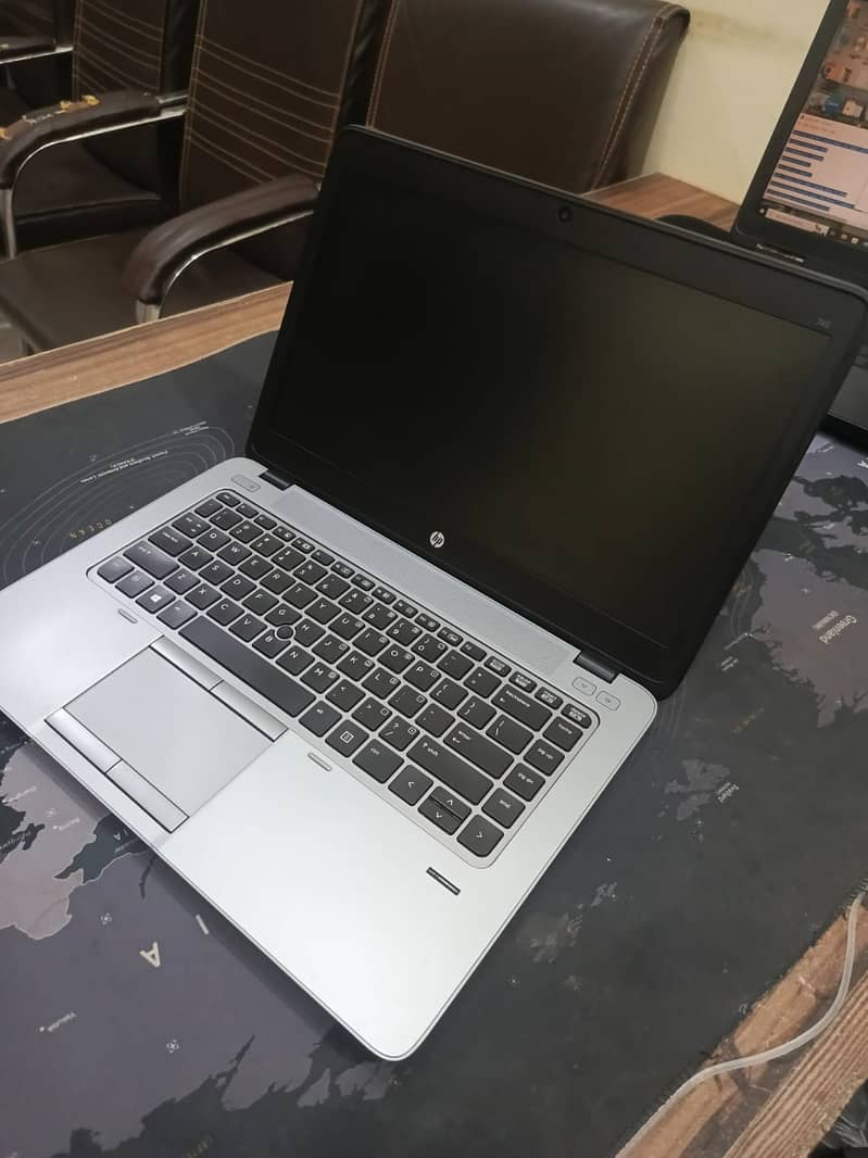 HP Elitebook 745 G2 Quad Core AMD A10 PRO-7350 8GB/500GB 1GB AMD R7 8