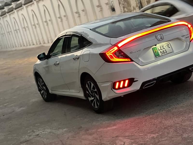 Honda Civic Oriel 2017 1