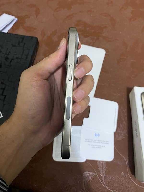 iphone 15 pro jv 256gb natural titanium 1