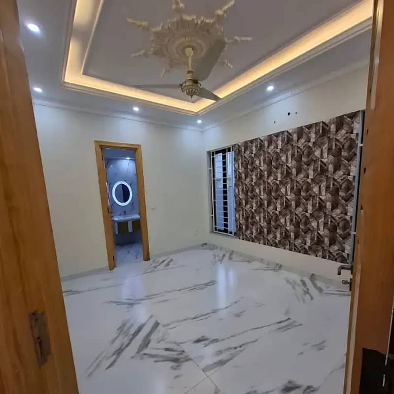 10 marla house for sale in paragon city lahore 0