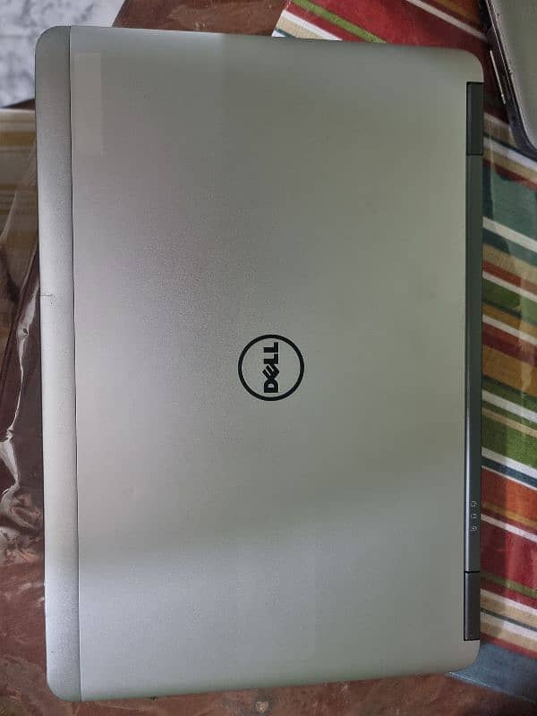 Dell Latitude E7240 256GB SSD 4GB Ram Light weight 0