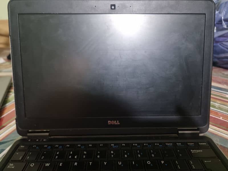 Dell Latitude E7240 256GB SSD 4GB Ram Light weight 4