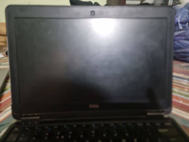 Dell Latitude E7240 256GB SSD 4GB Ram Light weight 5