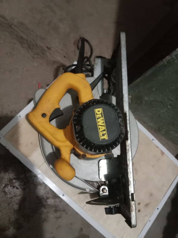 DeWalt cutter 3