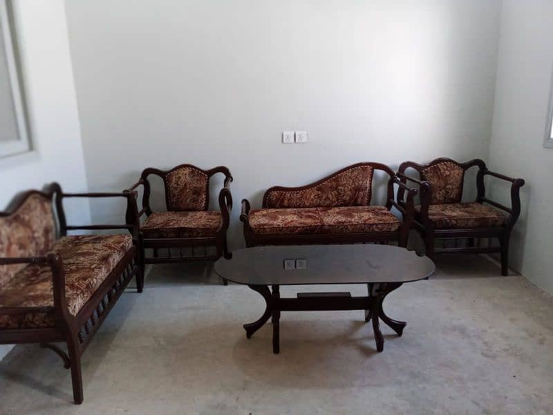 argent sell. sofa set with seaty and center table 0