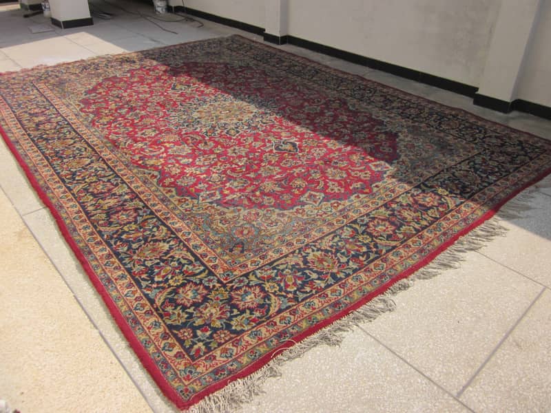 Kashan Design double knotted hand made eoolen carpet 1