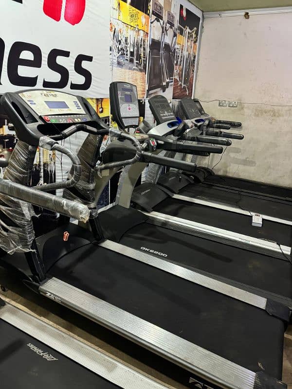 Treadmills / Running Machine / Elleptical / spin bikes 10