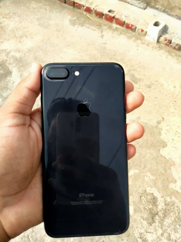 iphone 7 plus 10/10 condition non pta battery original, health 80% 0