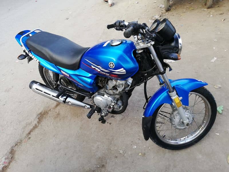 Electric blue Beauty Yamaha yb 125z model 2020 October urgent sale ybz 2