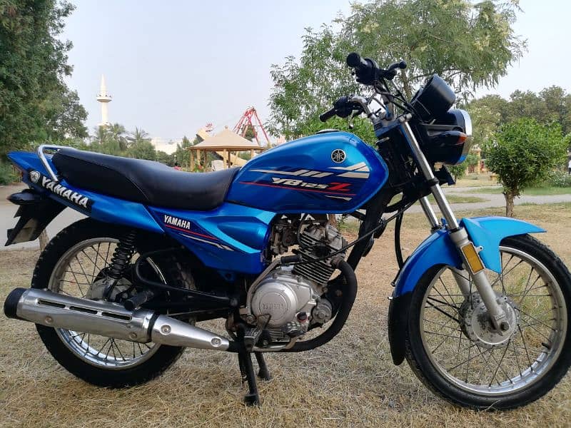 Electric blue Beauty Yamaha yb 125z model 2020 October urgent sale ybz 8