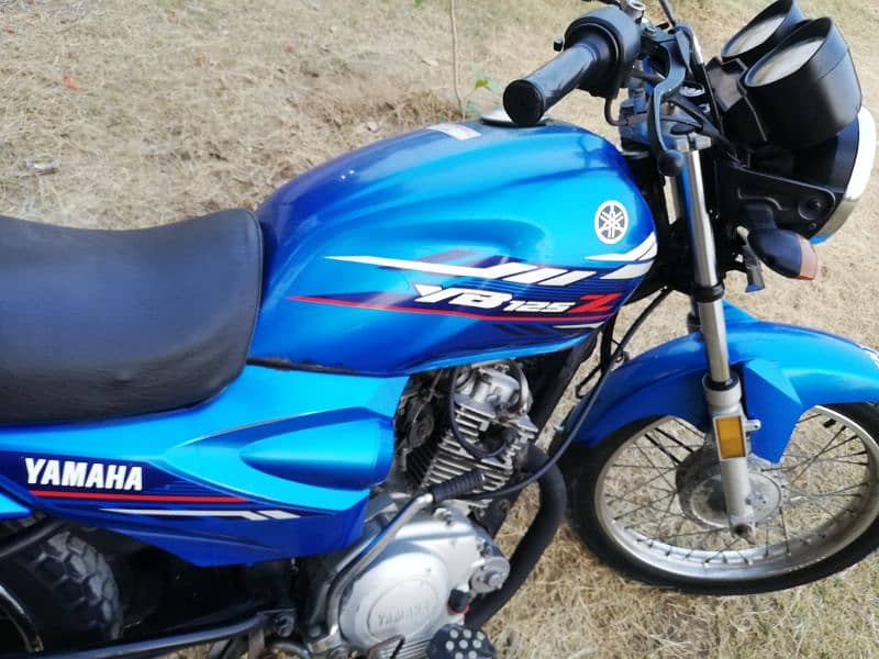 Electric blue Beauty Yamaha yb 125z model 2020 October urgent sale ybz 11