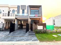 5 Marla Fully Furnished Designer House For Sale in Dha Lahore.