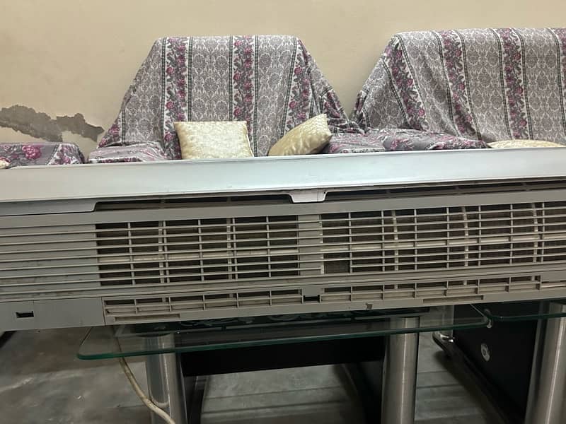 1.5Ton Non inverter Ac 3