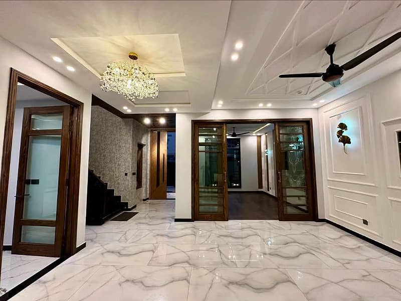 Ten (10) Marla Ultra Modern Design House for Sale in DHA Phase 5 Lahore 7