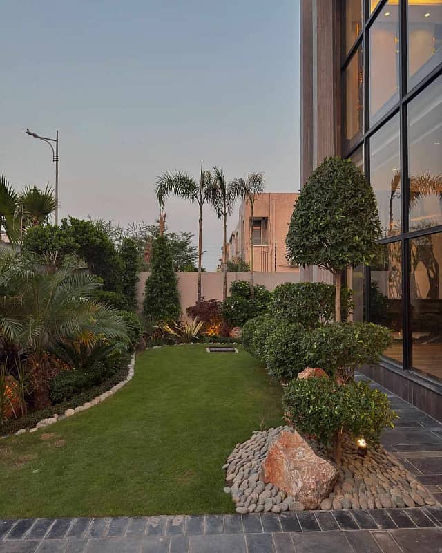 Ten (10) Marla Ultra Modern Design House for Sale in DHA Phase 5 Lahore 12