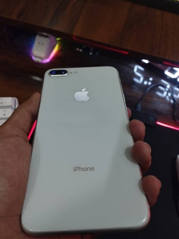 Apple Iphone 8 plus pta approved 3