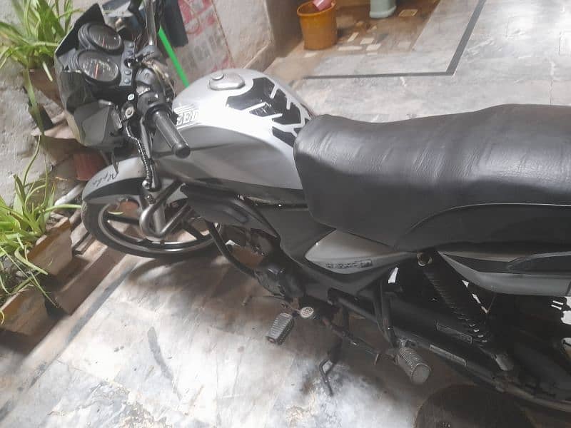 HI SPEED ALPHA 100 CC Motorbike 5