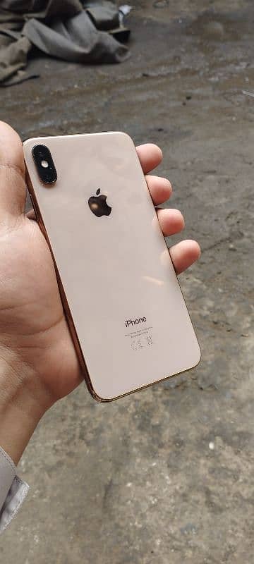 iPhone xsmax 4