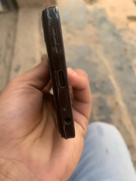 Infinix Hot 30i 4