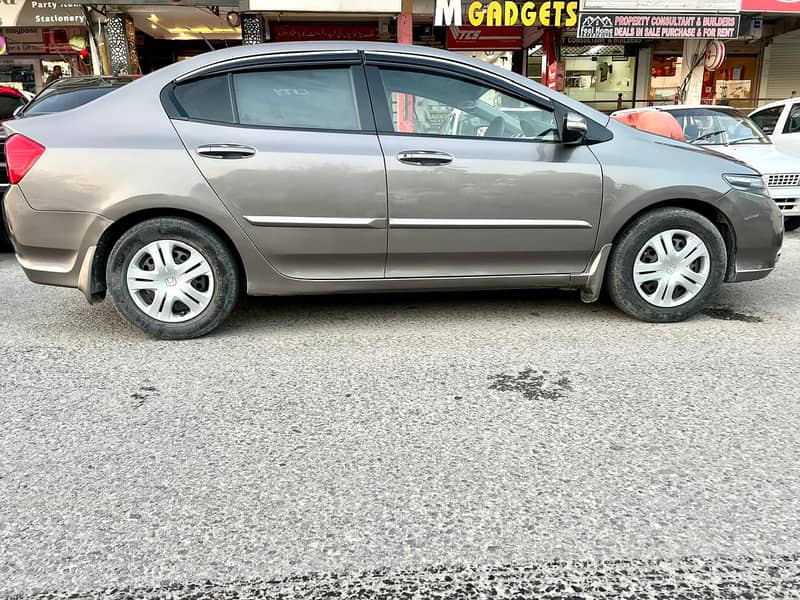 Honda City Aspire 2017 Manual, Immaculate Condition 1