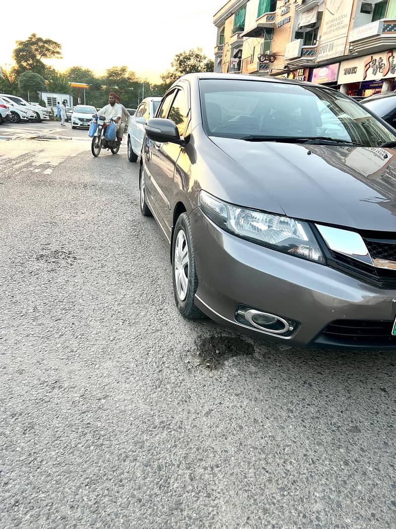 Honda City Aspire 2017 Manual, Immaculate Condition 3