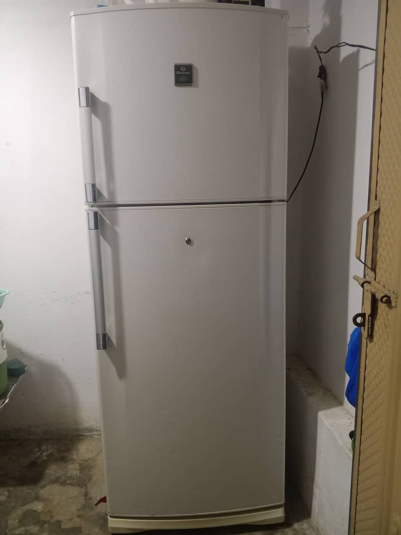 Dawlance refrigerator 0