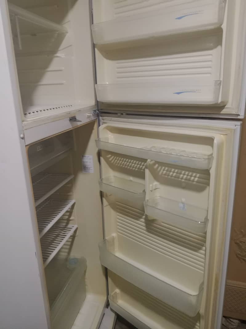 Dawlance refrigerator 3