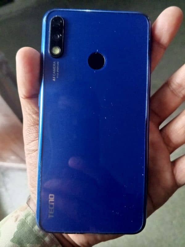 TECNO CAMON ISKY3 1