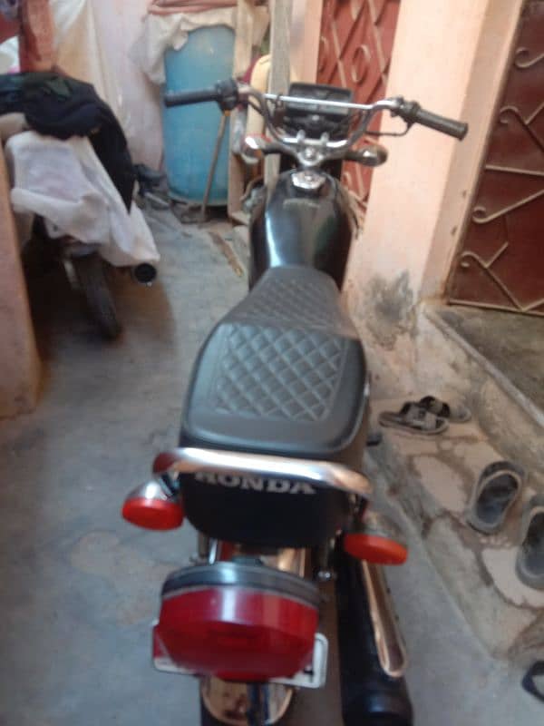 Honda cg 125 Karachi num 1