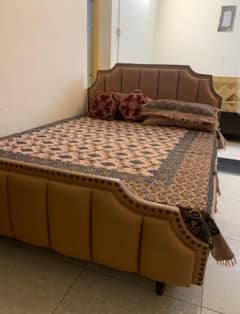 bed set / double queen size bed / mattress / 5 seater leather sofa