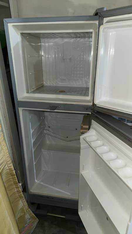 Dawlance Room Double  Doors Fridge for sale 2