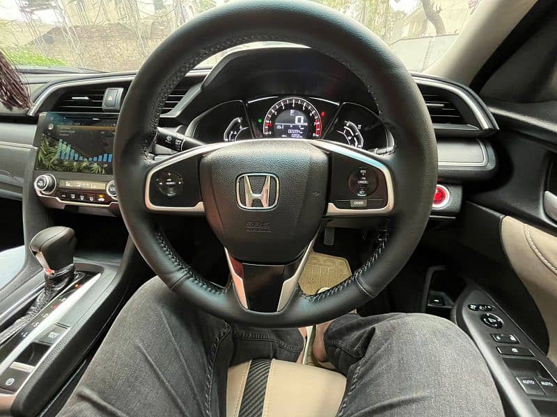 Honda Civic Oriel 2016 4