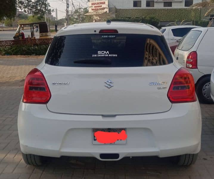 Suzuki Swift GL CVT 2022 1