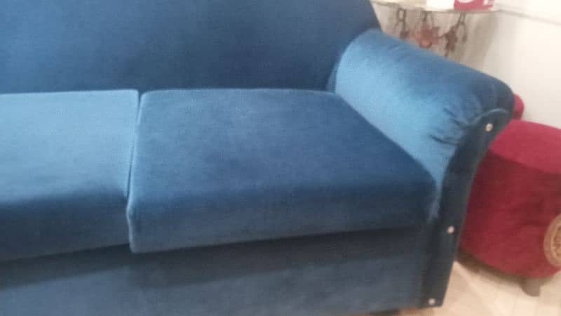 6 seater sofa set in an excellent condition 1